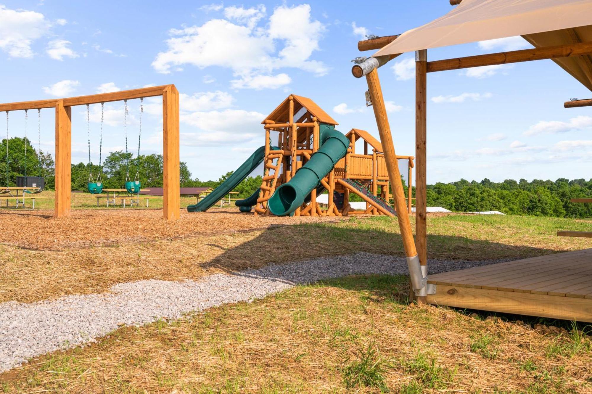 The Lodges At Eden Reserve - Pet Friendly Cabins Near Ark ウィリアムズタウン エクステリア 写真